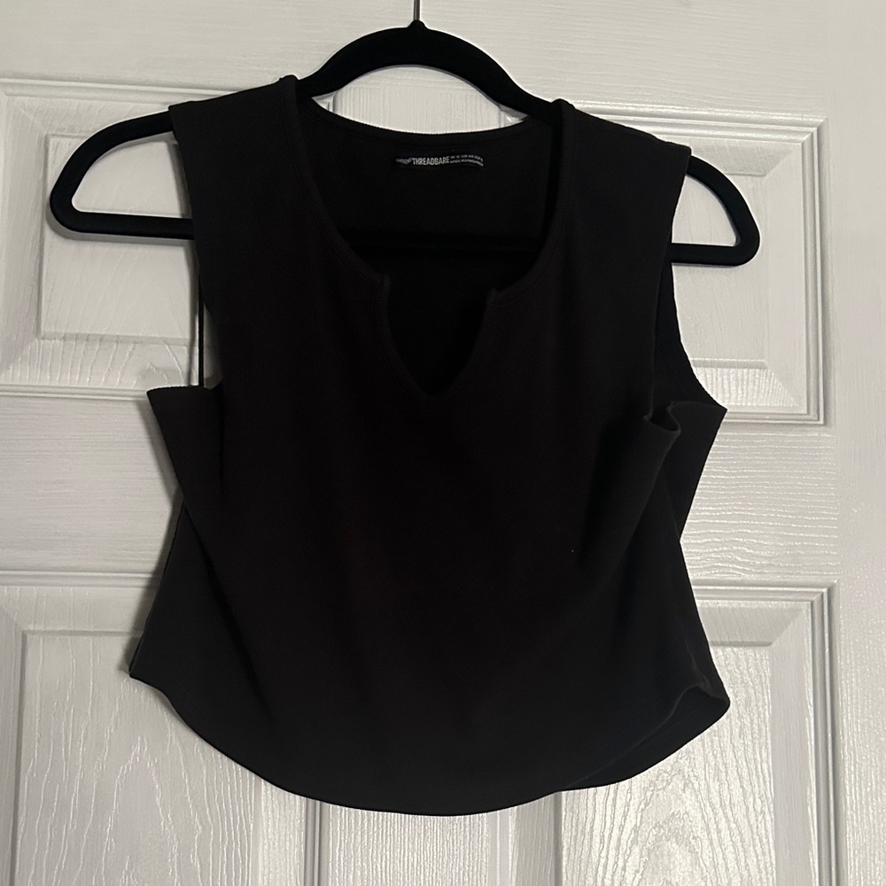 Black Sleeveless Cropped Tank Top